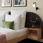 Aparthotel Numa Novela 4*